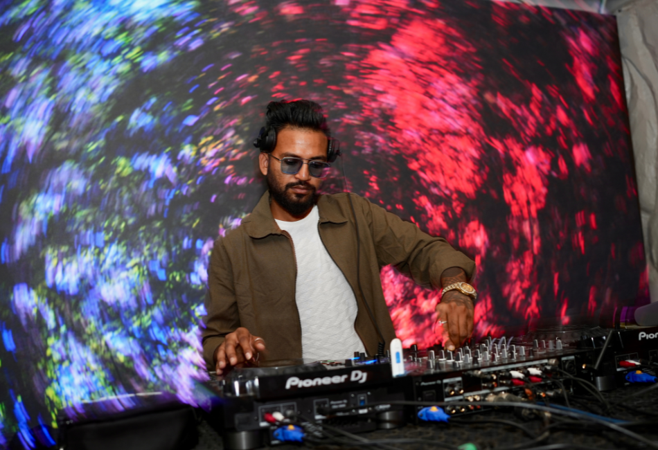 DJ SBM’s Electrifying Performance at a Celebrity House Party